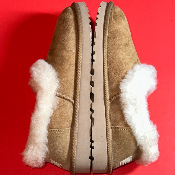 UGG Womens 7 Nita Suede Sheepskin Slip-On Slippers Chestnut Water Resistant FLAW - Picture 6 of 10